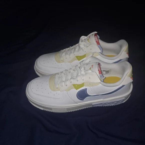 Nike Air Force 1 Women's Sz.11.5 - Picture 9 of 15